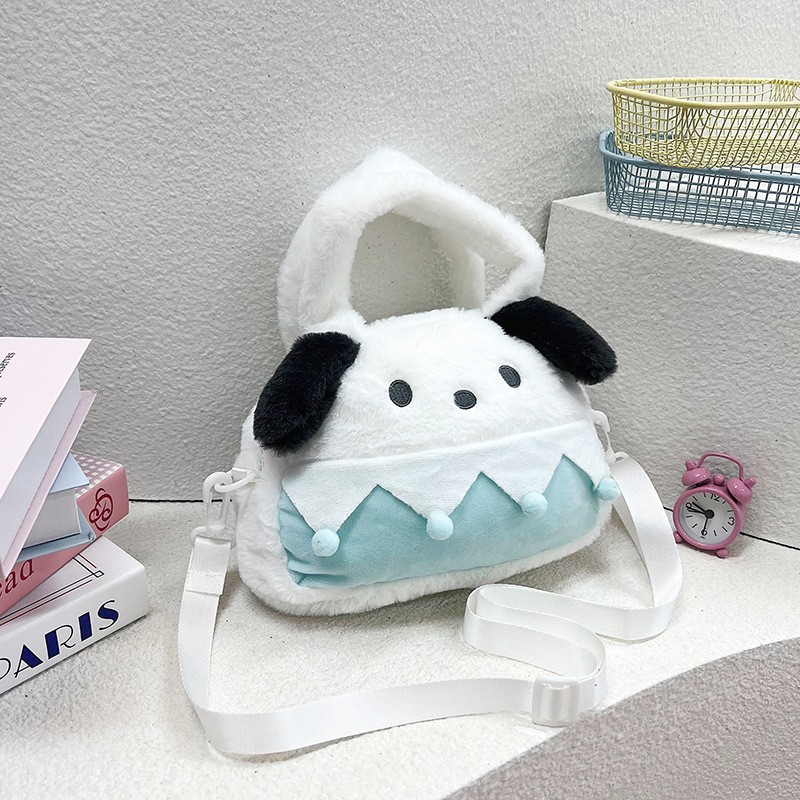 Venta al por mayor de fábrica bolsa de felpa juguete bolsa de mensajero Kulomi peluche de oso de fresa bolso japonés Sanrio