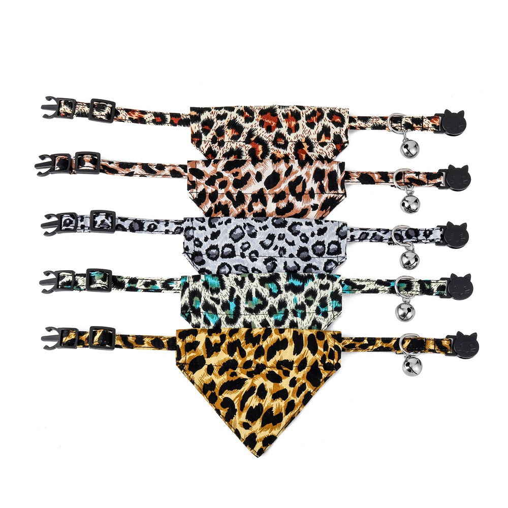 Fábrica spot transfronterizo nuevo algodón gato collar arco leopardo gato corbata toalla saliva campana collar gato