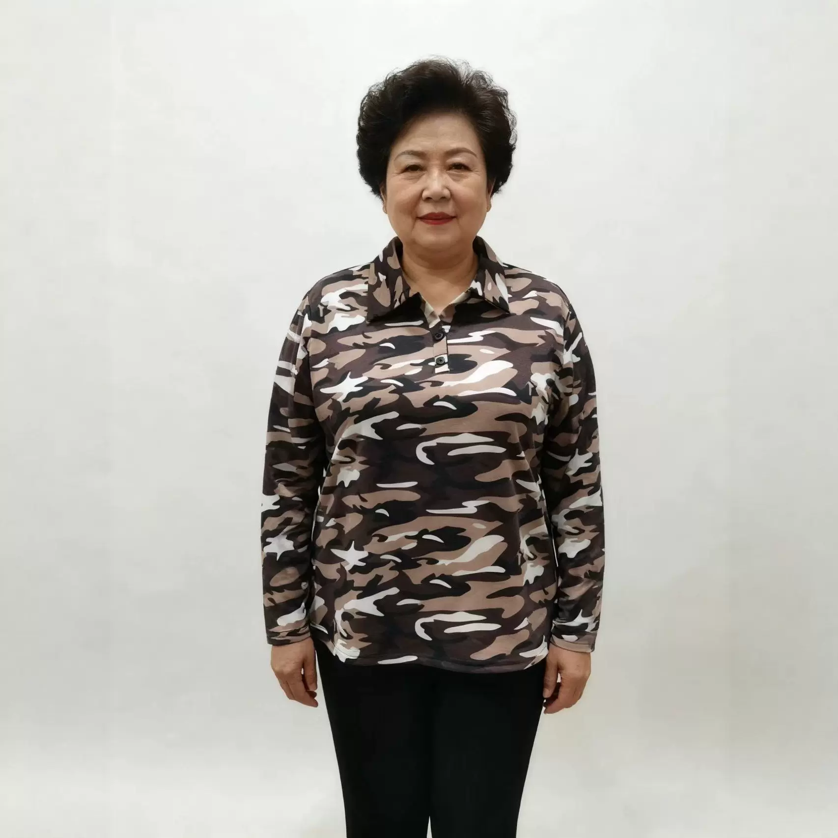 厂家中老年迷彩长袖T恤女宽松POLO领妈妈装上衣秋装新款地摊货源