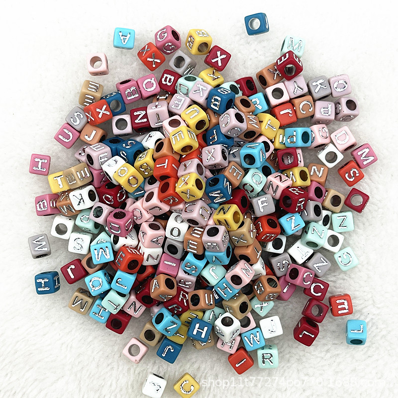 6mmアクリル散珠カラー英語滴油アルファベットビーズDIYアクセサリー子供早教ビーズ