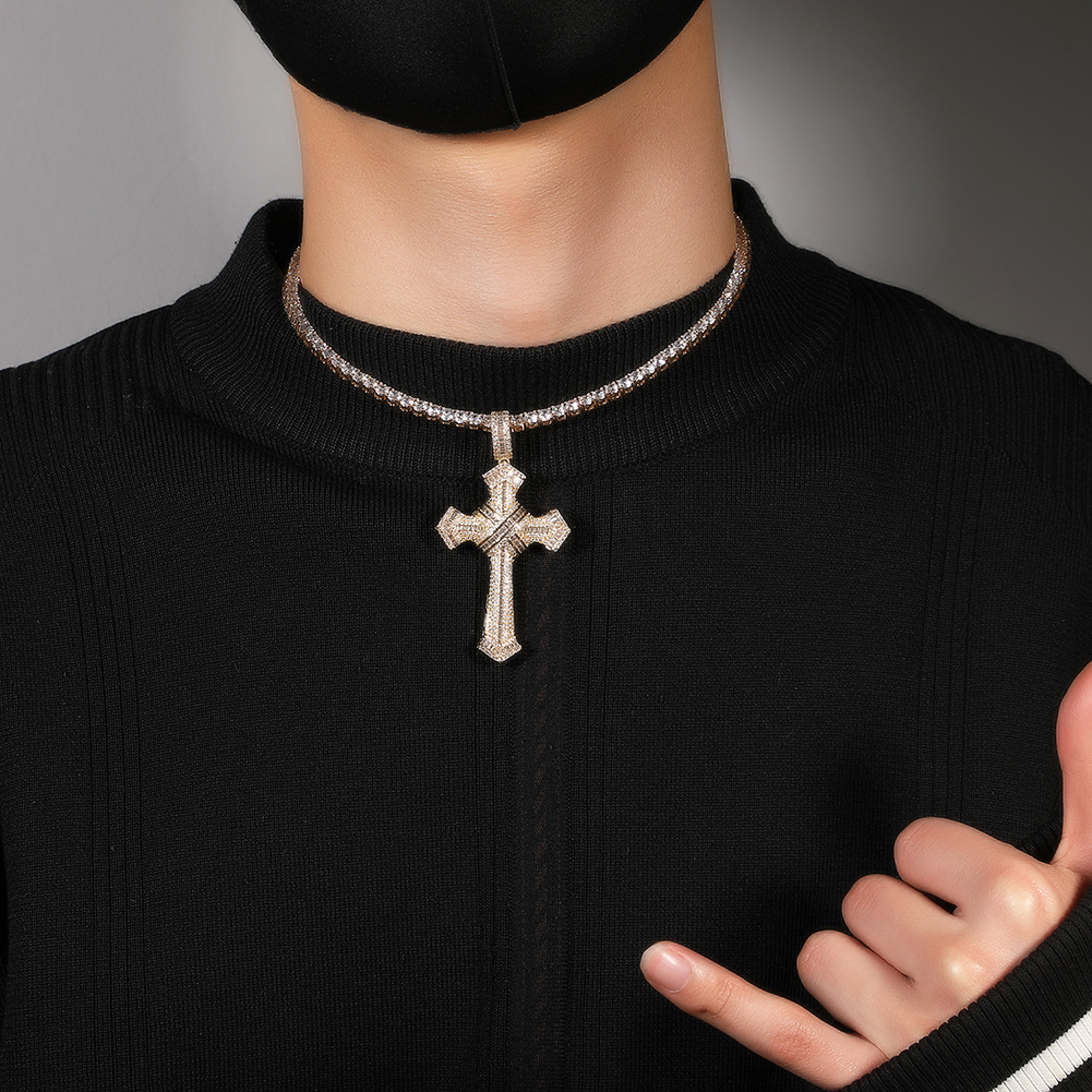 Collier tendance pour homme avec pendentif en croix en cuivre incrusté de zircons, bijou simple et personnalisé_voghion.com