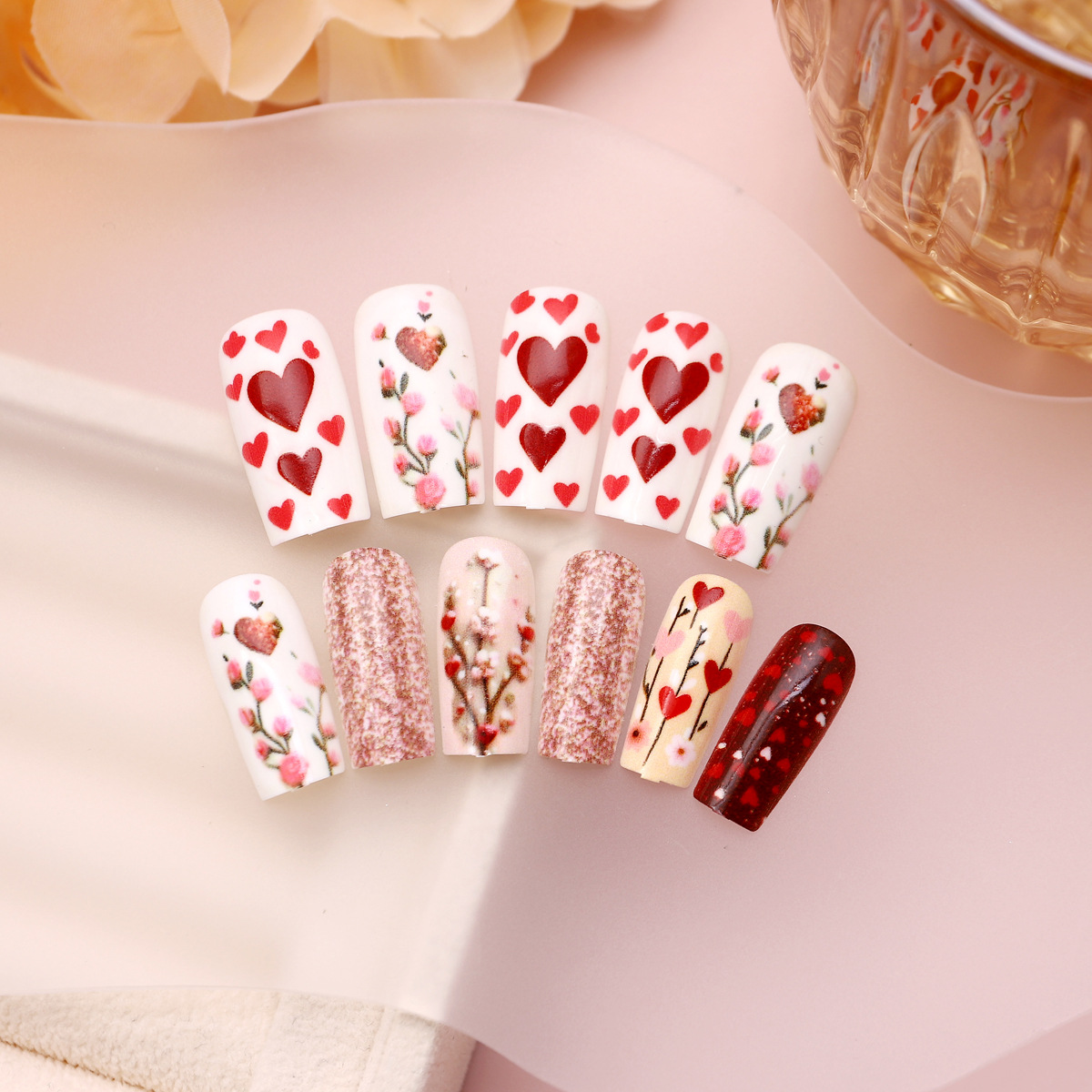 Uñas postizas comercio exterior uñas de vestir de color sólido uñas postizas amor uñas extraíbles 24 parches de uñas falsas simples