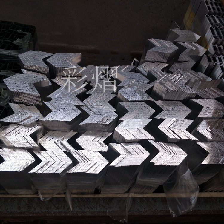 10953582699_179567254