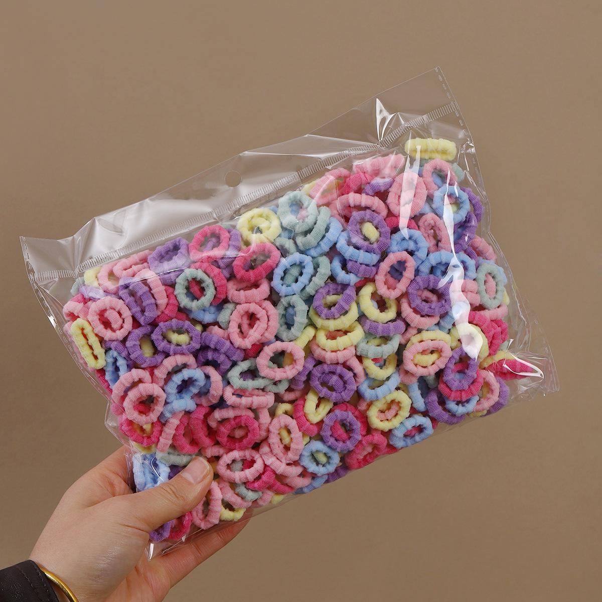 Anillo de cabello para niños color caramelo cabello para niñas 2025 nuevo cabello de cabello de alta sensación de banda de goma para el cabello