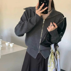 ファッションのセーターのコートの女性の海軍の襟の双頭のファスナーの洋風のカーディガンは身を修めてやせている長袖を現します。