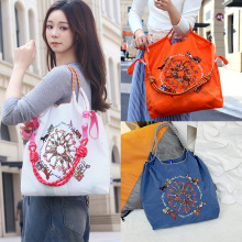 跨境2025新款大容量刺绣购物袋环保袋绣花斜挎包小众帆布包单肩包