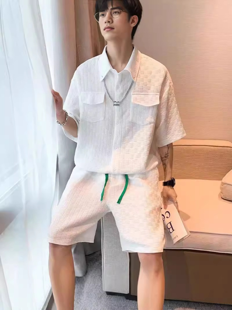 Traje de camiseta de verano para hombres de moda, pantalones cortos deportivos casuales de moda para hombres, traje de dos piezas con un conjunto de ropa, guapo