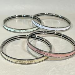 Aijia H 超狭版エナメルレターブレスレット女性用 18K ローズゴールドライト高級ハイエンドデザインクローズドカップルブレスレット