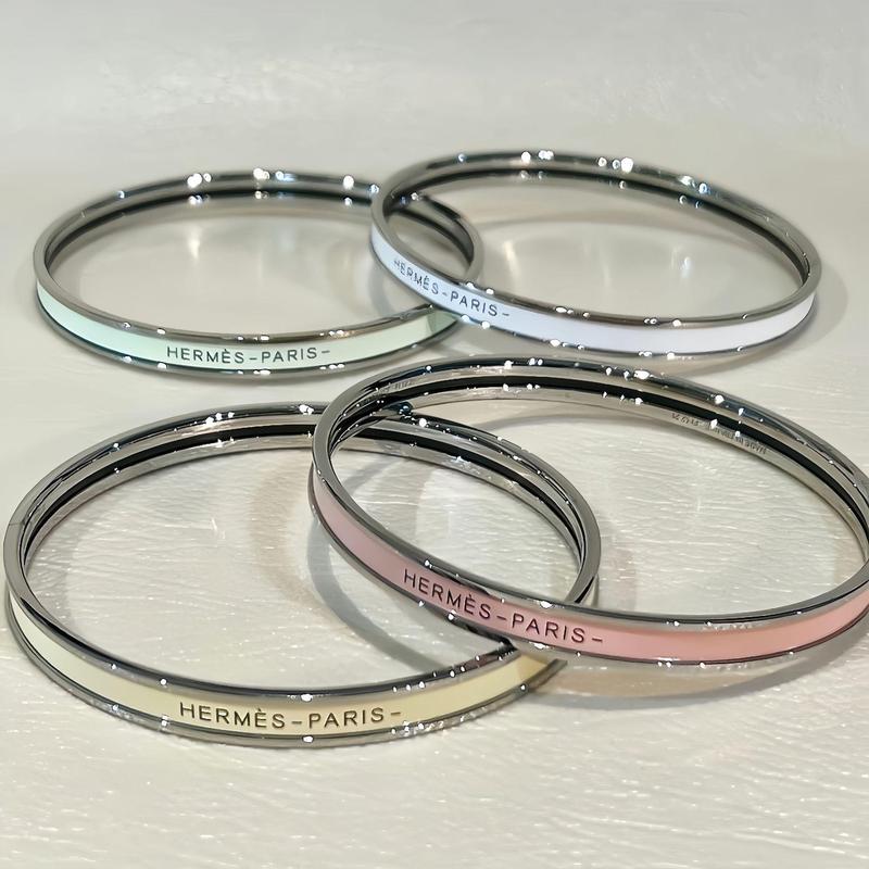 Aijia H 超狭版エナメルレターブレスレット女性用 18K ローズゴールドライト高級ハイエンドデザインクローズドカップルブレスレット|undefined