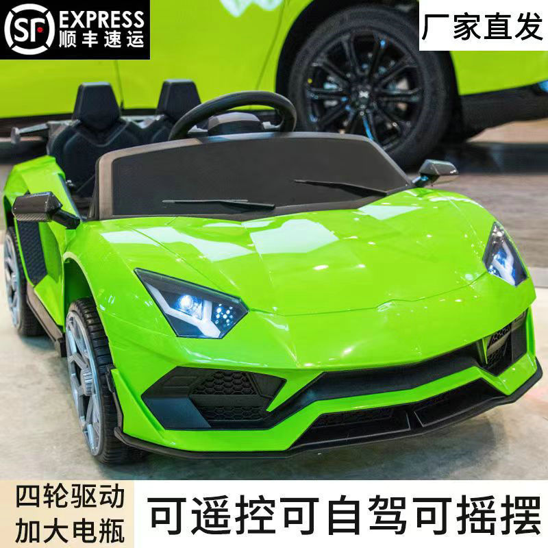 Coche eléctrico para niños con control remoto coche de juguete de cuatro ruedas puede sentarse hombre y mujer bebé columpio batería coche al por mayor