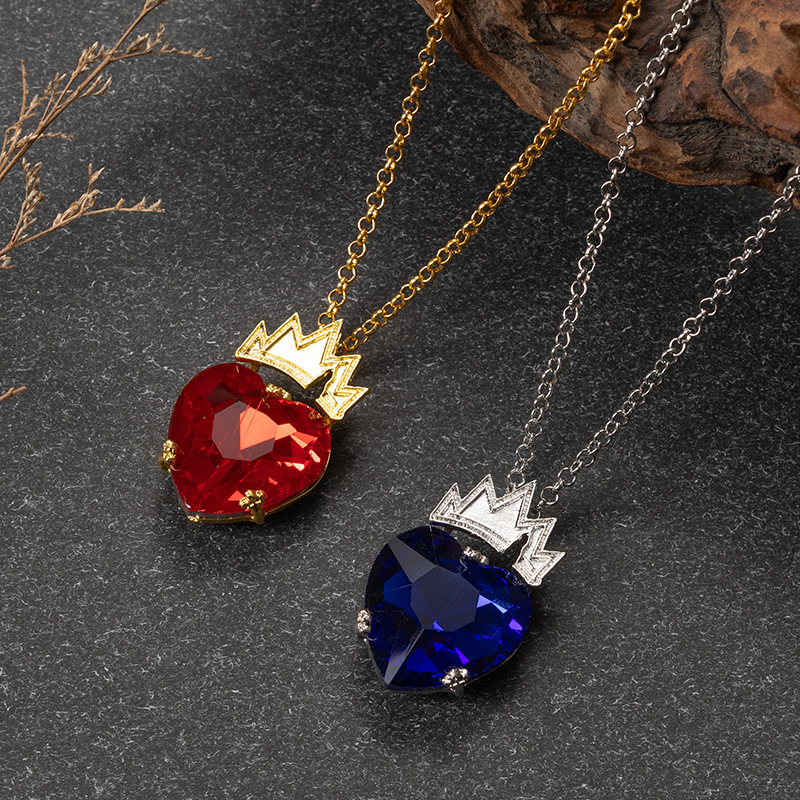 European and American Film and Television Descendants 3 Crown Crystal Heart Necklace Descendants 3 Fashion Ocean Heart Pendant