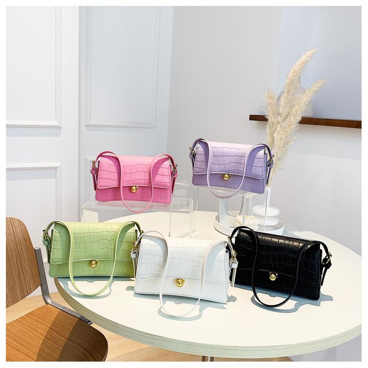 Women's Basic Fashion Stripe Solid Color Soft Surface Square Magnetic Buckle Shoulder Bag Square Bag Pu Leather Shoulder Bags display picture 5