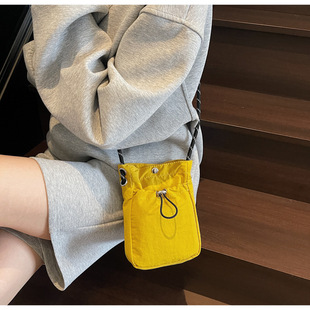 Women's Bag Summer Super Popular Crossbody Mini Bag 2025 New High-End Drawstring Mini Canvas Shoulder Mobile Phone Bag