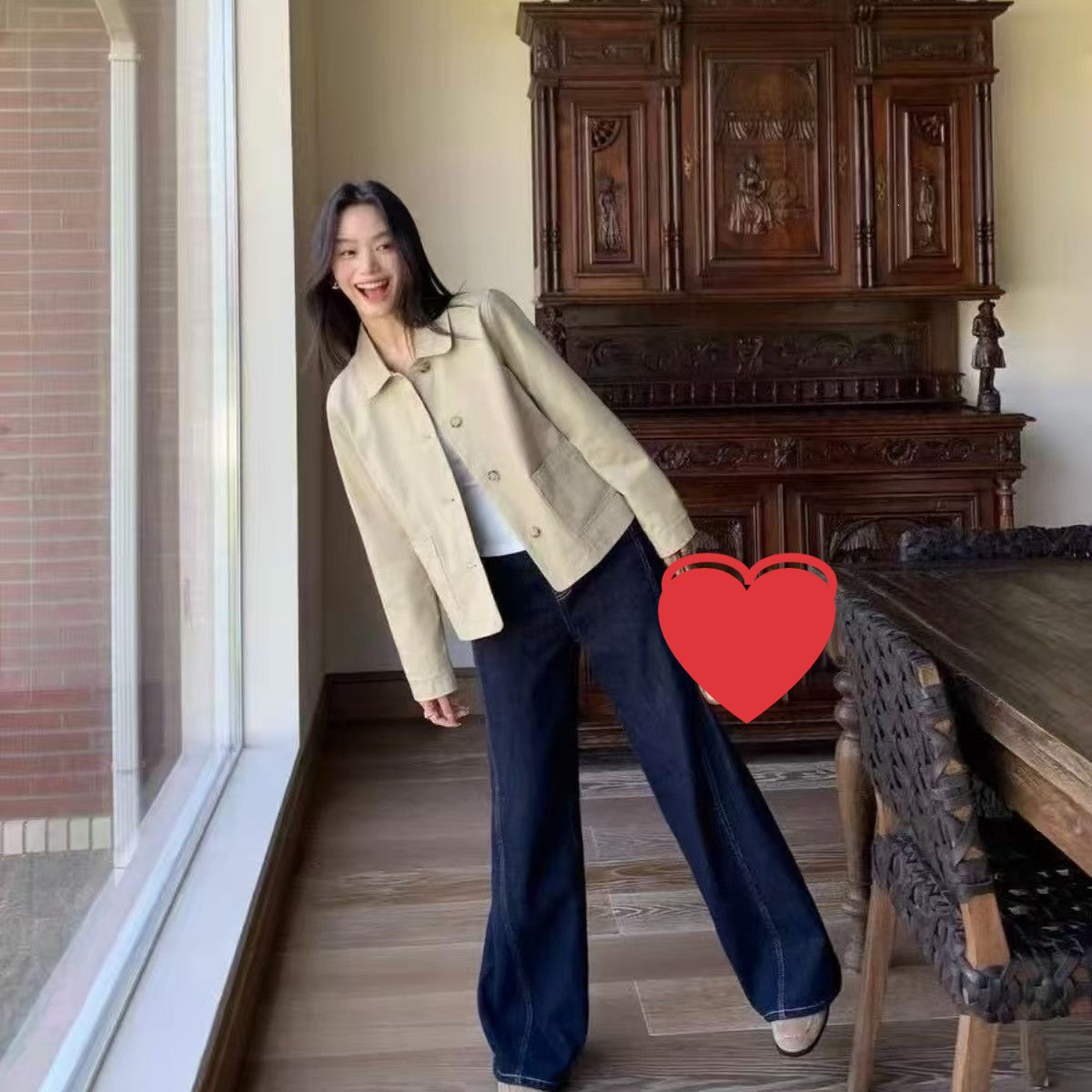 2026 Spring/Summer Chanel-inspired minimalist short elegant workwear jacket, black.