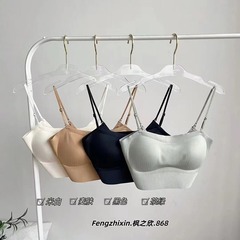 楓の欣868ファッション一字襟美背デザインファッション個性背中と肩ベルトを合わせて調節できます。