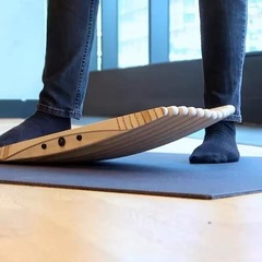 木製フットマッサージャーオフィスバランスボード減圧アーティファクト筋力トレーニングフィットネススタンディングスケートボード