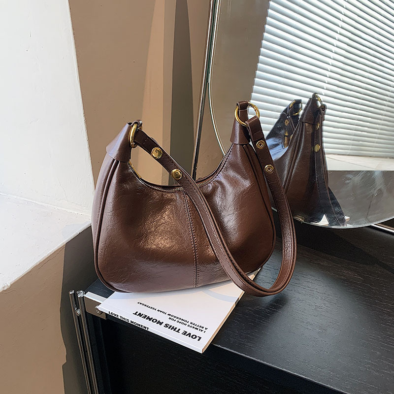 New Popular Cross-Border Popular Versatile Armpit Bag Oil Wax Leather Trendy Ins Niche Texture Single Shoulder Crossbody Bag New Popular Cross-Border Popular Versatile Armpit Bag Oil Wax Leather Trendy Ins Niche Texture Single Shoulder Crossbody Bag