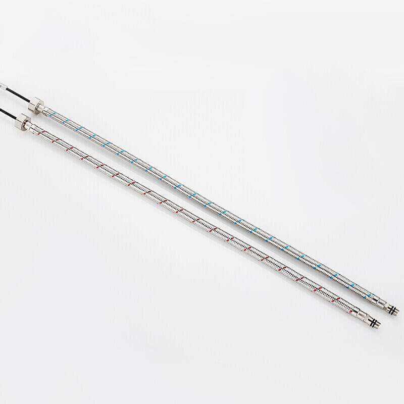 304 de acero inoxidable manguera tejida caliente y fría grifo de agua sola cabeza cocina cuenca grifo puntiagudo tubo de entrada a prueba de explosiones