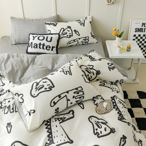 ins black and white graffiti crocodile kitten bed four-piece set pure cotton cartoon 1.5 quilt cover sheet three-piece set