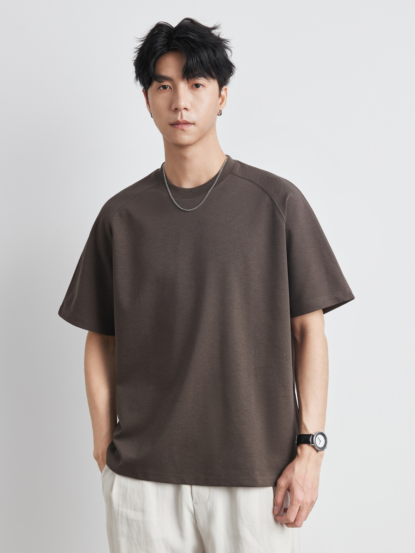 Áo thun nam cổ tròn tay ngắn chất liệu cotton thoáng mát — Màu xám đậm