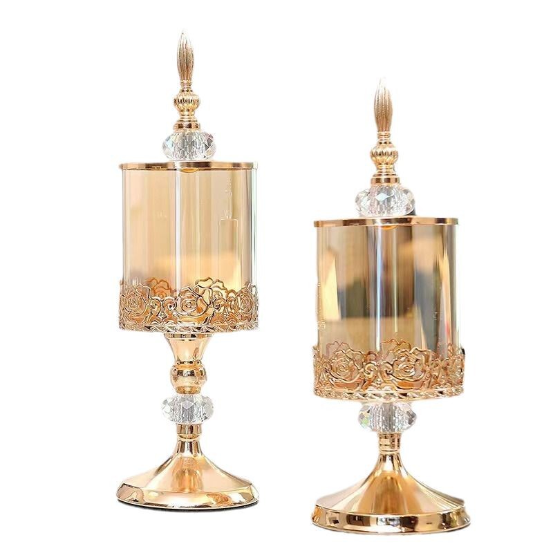 ヨーロッパ式の軽い豪華な水晶のガラスの種類の貯蔵箱の食品の収納箱のバラのレースは蓋の種類のお茶のいくつかの収納の置物を持ちます。|undefined