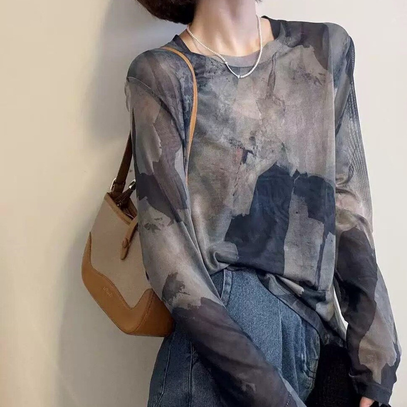 European-Style Gradient Long-Sleeve T-Shirt for Women, 2026 Summer New Style, Loose Fit, Slimming, Fashionable Sun-Protective Sheer Top, Trendy