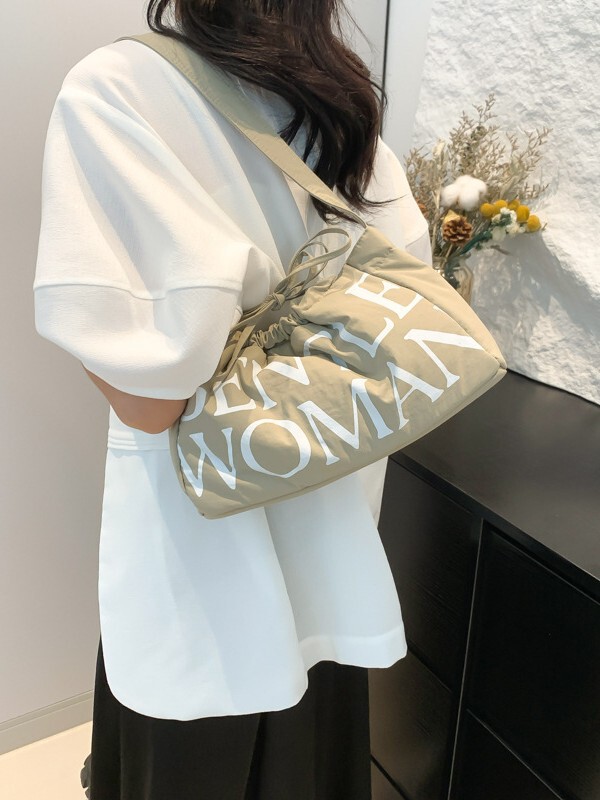 ナイロンキャンバスバッグ女性のための 2025 新しいトレンディなレタートートバッグ多用途大容量シングルショルダークロスボディバッグ脇の下バッグ|undefined