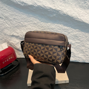 2025�����¿�Ů�μ���r�к��s�����֙C�����e�r��б�����С����