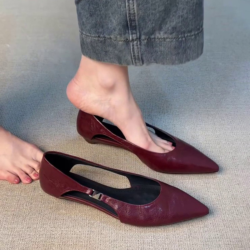 Sheepskin Version~ Hollow-Out Flat Sandals for Women, Summer Outdoor Wear, Pointed Toe, Hollow Single Shoes, Shallow Mouth, Stunning and High-End Shoes
