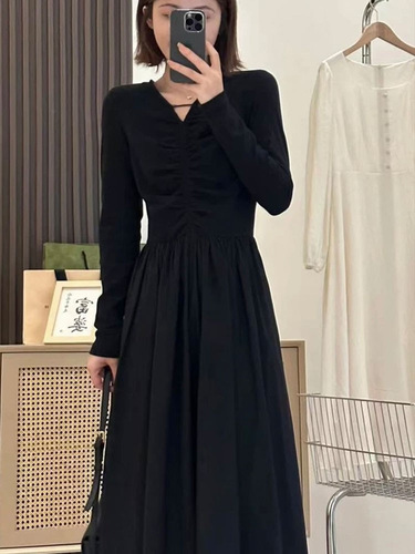 Hepburn-style black long-sleeve dress for early autumn women's French long dress for petite figures