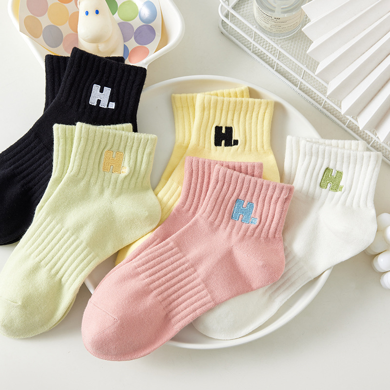 Una bolsa de 5 pares de envío gratis nuevos calcetines de la serie de dibujos animados de primavera y verano para hombres y mujeres calcetines de algodón absorbentes de sudor de boca baja calcetines de dopamina en stock