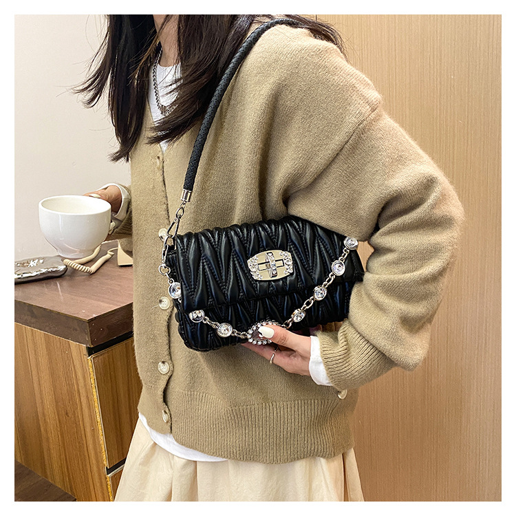 Diamond Chain Shoulder Bag - Small Pleated Crossbody Handbag_voghion.com