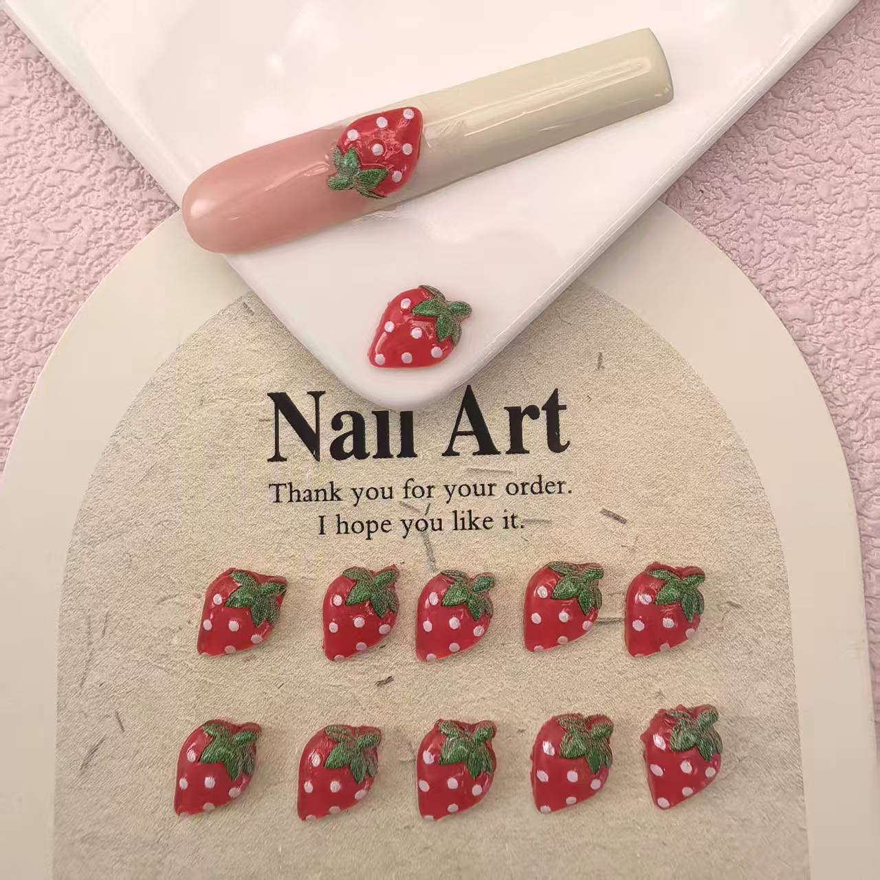 草莓饰品配件美甲饰品批发_05.jpg