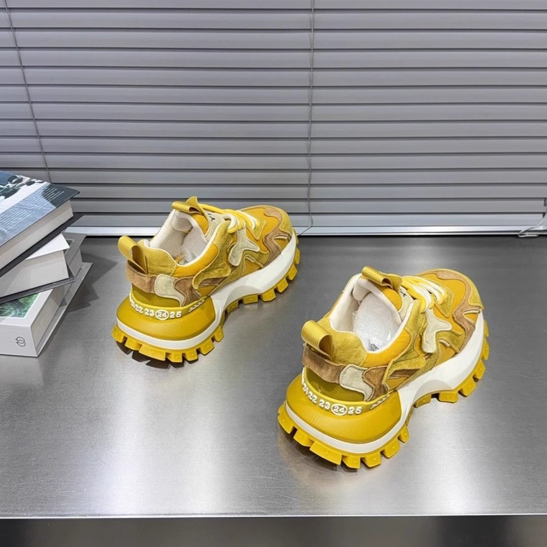 2025 primavera nuevo ins ultra caliente zapatos de padre de mujer red red de suela gruesa zapatos casuales de color matching zapatos deportivos Gump