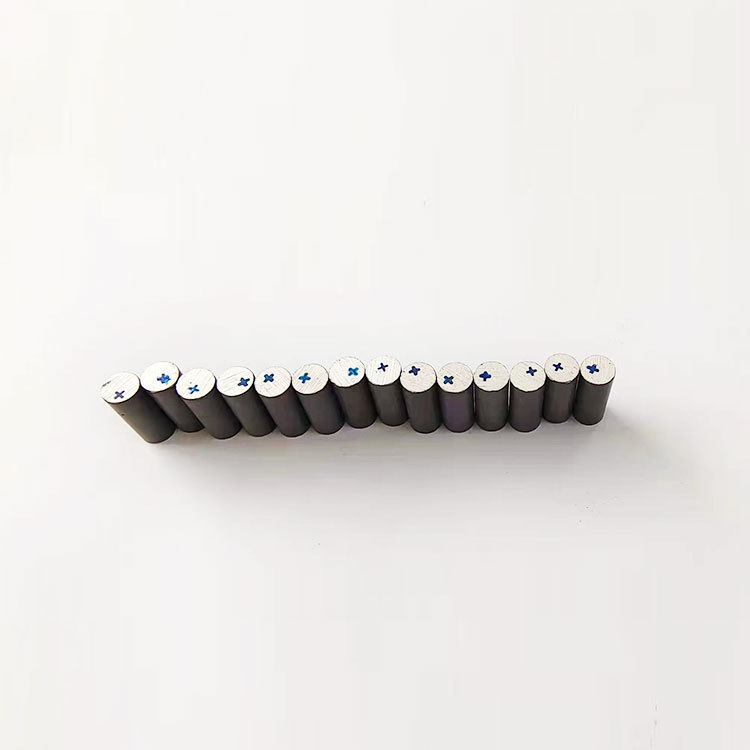 P4-6.35*15压电陶瓷点火柱 点火石 挤压式 撞击式   压电陶瓷圆柱