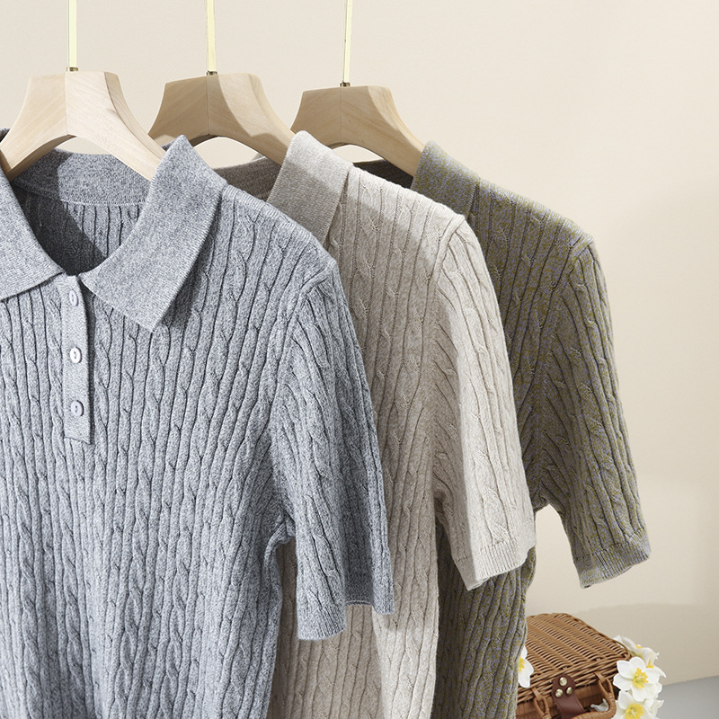 White Polo Collar Knitwear Women's Short-Sleeved 2025 New Early Autumn Retro Old Money Style Twist Lapel Bottoming Top