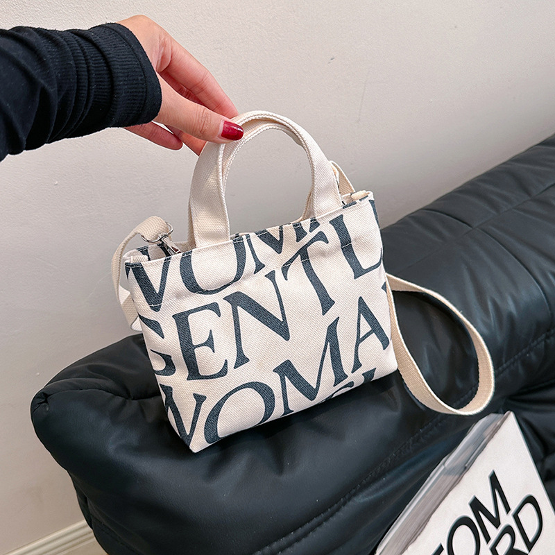 小众字母彩绘帆布斜挎包包女gentlewoman卡通可爱托特包女单肩包