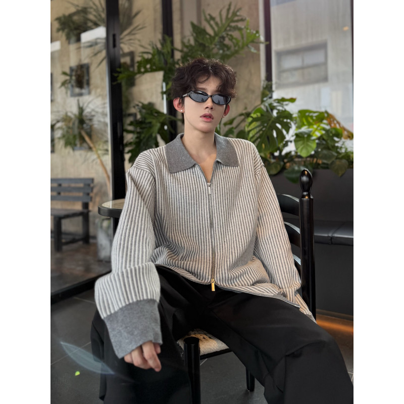 2025 Autumn Loose Thickened Sports Style Youth Sweater Machine Washable Spliced ​​Zipper Half Turtle Collar Men