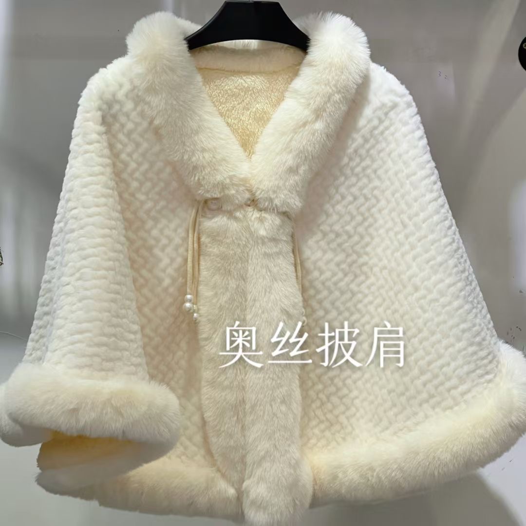 New cheongsam shawl elegant Joker shawl thickened autumn and winter Republic of China wind plush thick cape factory wholesale