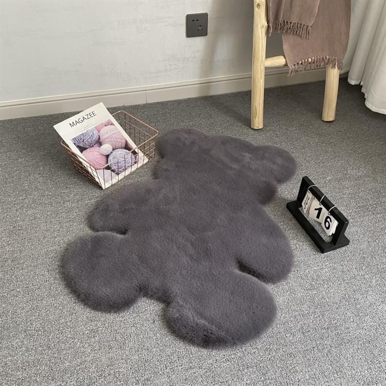 Ins Cute Bear Carpet Plush Decorative Carpet Bedroom Renovation Girl Heart Popular Kidsren's Room Bedside Floor Mat
