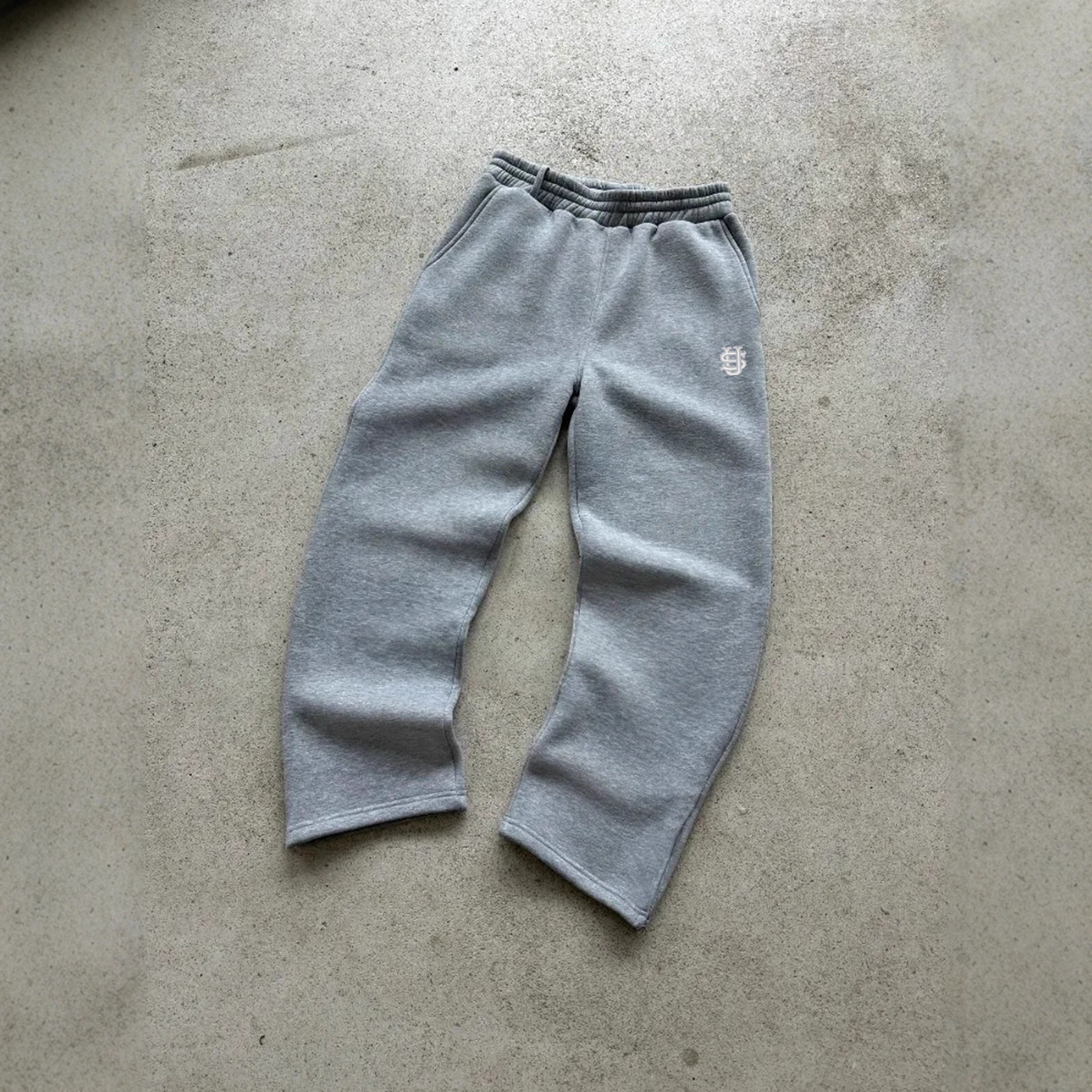 Roupa masculina outono/inverno: terno masculino moderno com capuz, bordado de letras e estampa a quente, estilo esportivo, casual e confortável._voghion.com