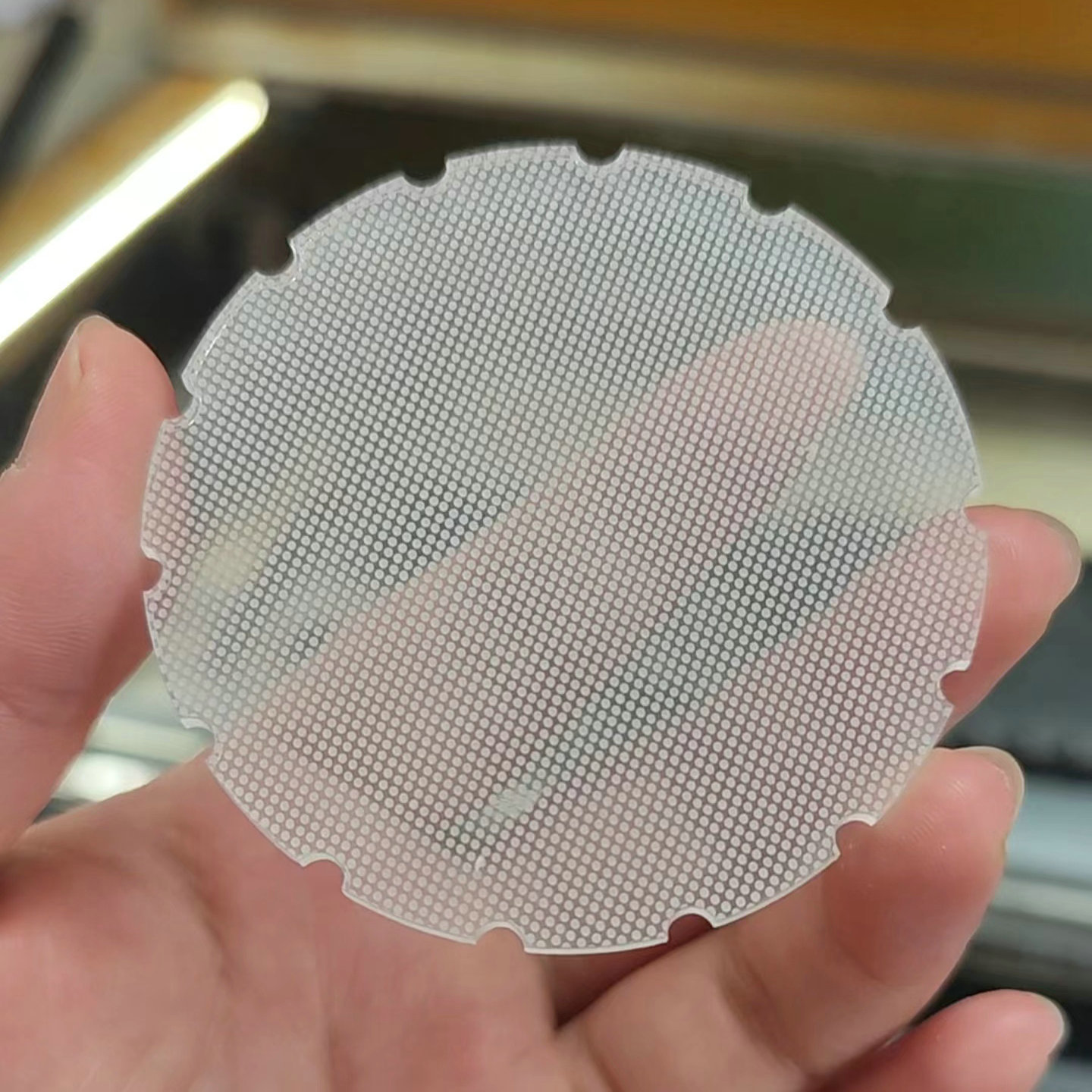 筒灯导光板圆形三菱亚克力导光板 led激光打点导光板厂家批发