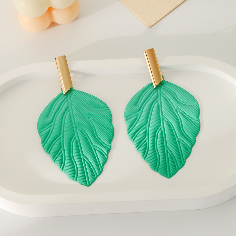 Vacation Leaf Metal Spray Paint Plating Women's Drop Earrings display picture 4