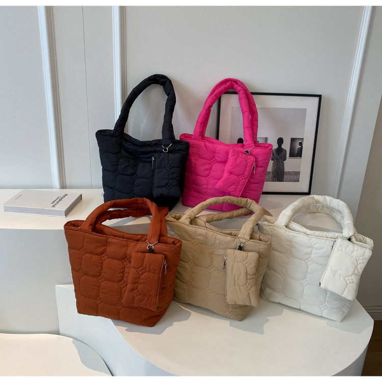 2024 Autumn and Winter New Retro Casual Shoulder Handbag Temperament Easiest for Match Cotton Clothes down Armpit Tote Women's Bag