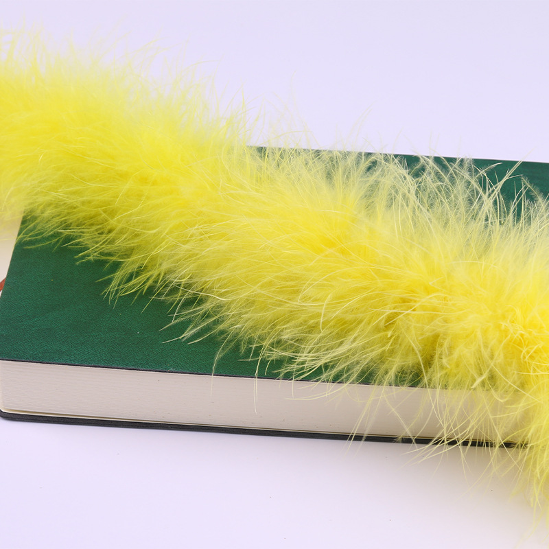 13호 옐로우 2m 털이 조금 빠질 수 있으니 촬영시 주의하시기 바랍니다.