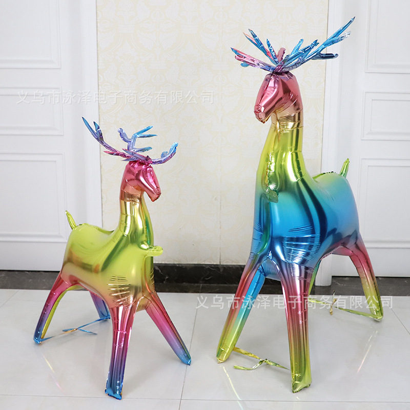 国境を越えた立っている動物アルミフィルム風船、カラフルなトナカイのパーティーデコレーション、クリスマスシーンの立体的な装飾|undefined