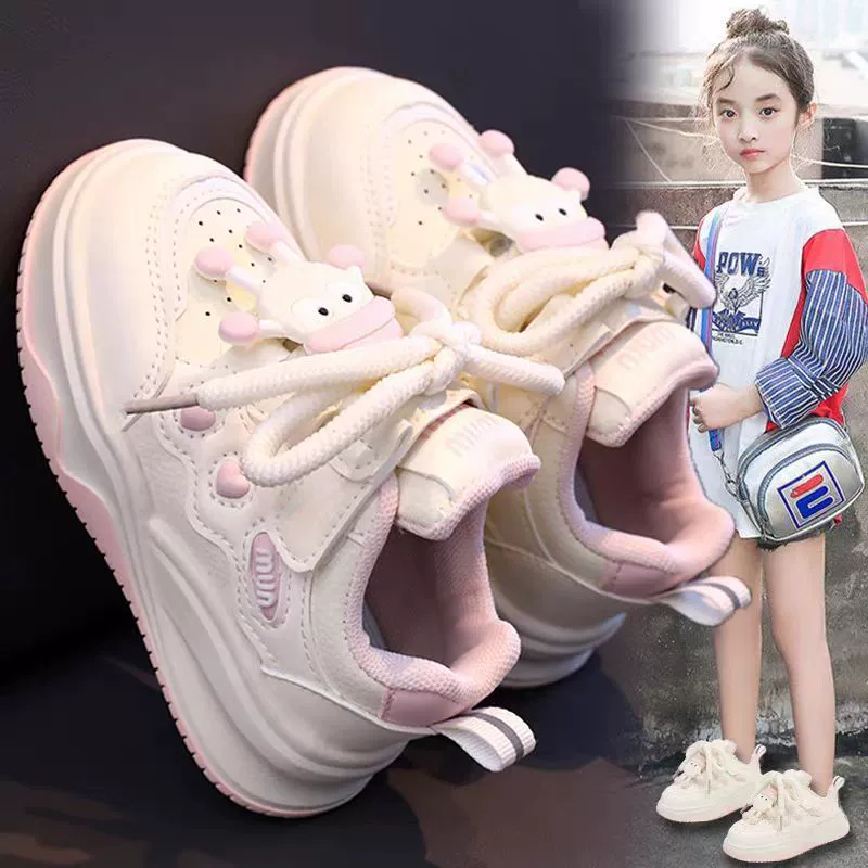 Детская мультяшная кукольная спортивная обувь для мальчиков весна и лето 2025 года кожаная спортивная обувь для девочек