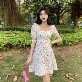 温柔风碎花连衣裙春夏法式新款淑女气质中长款收腰显瘦短袖茶歇裙