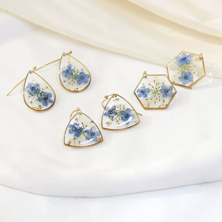 亚马逊爆款蕾丝花勿忘我耳环跨境创意手工永生花滴胶真花耳坠耳饰