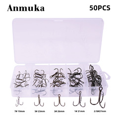 50 釣魚鈎盒裝三本鈎 有倒刺三叉魚鈎 高碳鋼釣魚錨鈎 漁具跨境